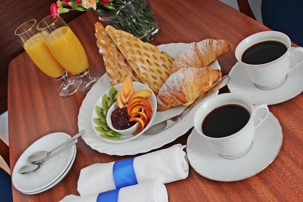 Hotel Staromiejski Слупск Екстериор снимка